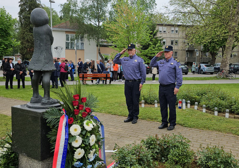 Prekinuto djetinstvo 2023 01